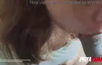 سيقان سوداء مثيرة في القطار