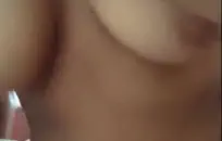 صديقة تعطيني عرضًا على سناب شات.