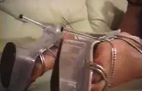 يعطي gf رأسًا رائعًا في السيارة.