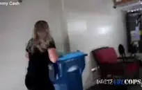 كبيرة تيد الجلف هي قرنية للعب مع نفسها ولكن يحصل على الكثير من نائب الرئيس.