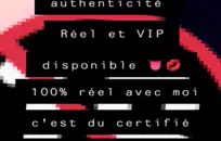 فاتنة الساخنة مع هيئة مذهلة مارس الجنس من قبل ديك الثابت.