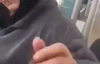 القوطي وقحة في مثير جوارب سوداء cums في حين أخذ الوجه