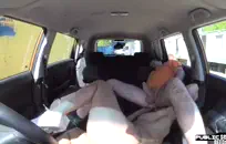 فاتنة الساخنة في جوارب الملاعين كس مع دسار حتى انها cums.